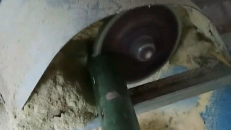 竹子打成竹粉喂竹鼠效果更佳